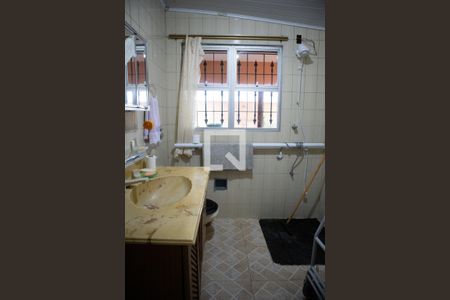 Casa de condomínio à venda com 200m², 2 quartos e 1 vagaBanheiro