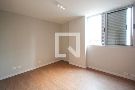 Suíte  de apartamento para alugar com 3 quartos, 112m² em Vila Olímpia, São Paulo