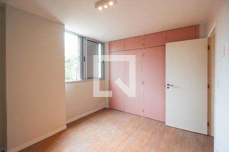 Suíte  de apartamento para alugar com 3 quartos, 112m² em Vila Olímpia, São Paulo