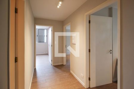 Corredor  de apartamento para alugar com 3 quartos, 112m² em Vila Olímpia, São Paulo