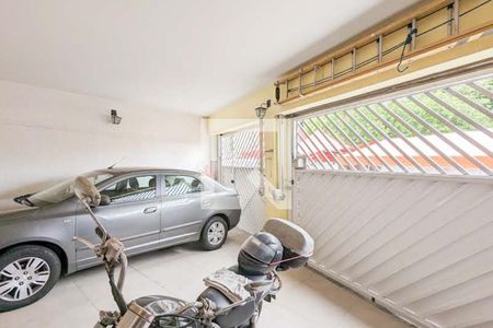 Casa à venda com 150m², 4 quartos e 2 vagas Casa à venda com 150m², 4 quartos e 2 vagasGaragem