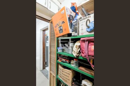 Casa à venda com 150m², 4 quartos e 2 vagas Casa à venda com 150m², 4 quartos e 2 vagasQuarto de serviço