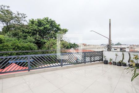 Casa à venda com 150m², 4 quartos e 2 vagas Casa à venda com 150m², 4 quartos e 2 vagasVaranda dos quartos 1 e 2