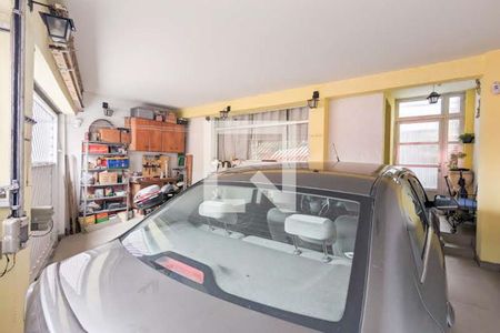 Casa à venda com 150m², 4 quartos e 2 vagas Casa à venda com 150m², 4 quartos e 2 vagasGaragem