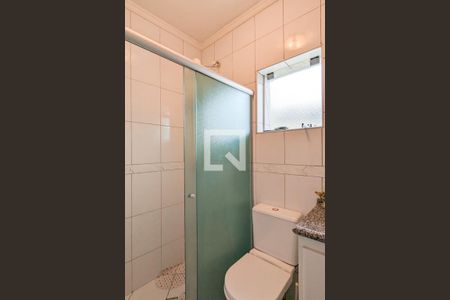 Casa à venda com 150m², 4 quartos e 2 vagas Casa à venda com 150m², 4 quartos e 2 vagasBanheiro