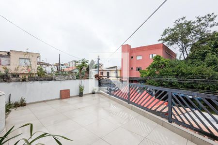 Casa à venda com 150m², 4 quartos e 2 vagas Casa à venda com 150m², 4 quartos e 2 vagasVaranda dos quartos 1 e 2