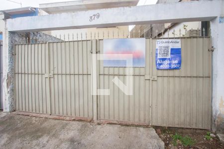 Casa para alugar com 79m², 2 quartos e 2 vagasFachada