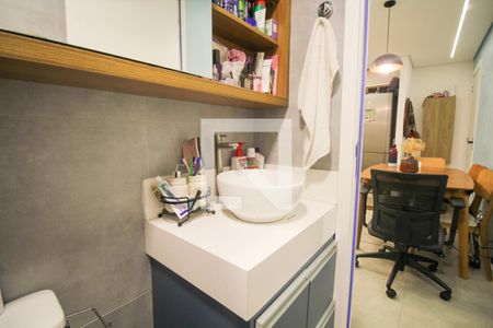 Banheiro de apartamento à venda com 1 quarto, 36m² em Cambuci, São Paulo