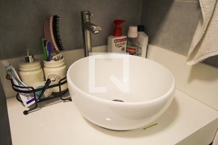 Banheiro de apartamento à venda com 1 quarto, 36m² em Cambuci, São Paulo