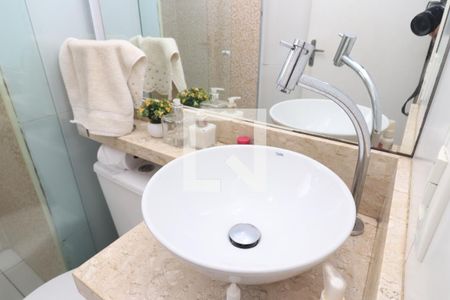 Apartamento à venda com 72m², 3 quartos e 1 vagaBanheiro Social