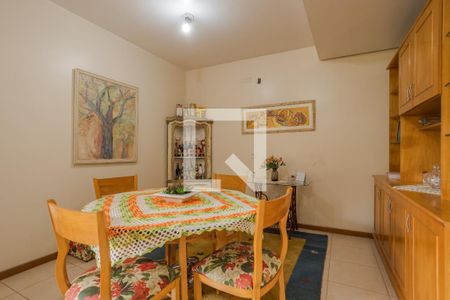 Sala de casa à venda com 3 quartos, 264m² em Bom Jesus, Porto Alegre