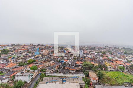 Vista da suíte de apartamento para alugar com 3 quartos, 66m² em Jardim das Belezas, Carapicuíba