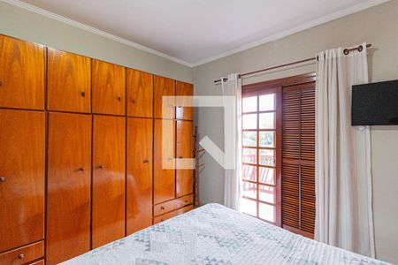 Suíte de casa à venda com 3 quartos, 212m² em Umuarama, Osasco