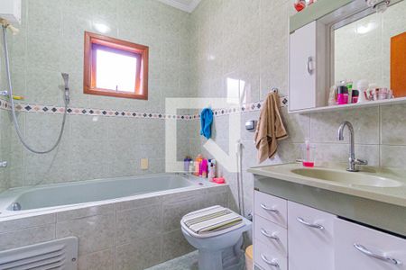 Casa à venda com 212m², 3 quartos e 6 vagasBanheiro da suíte