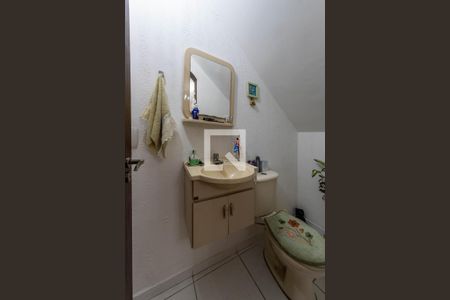 Casa à venda com 160m², 3 quartos e 2 vagasBanheiro