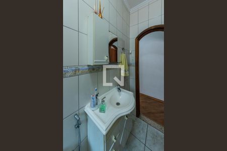 Casa à venda com 160m², 3 quartos e 2 vagasBanheiro 3