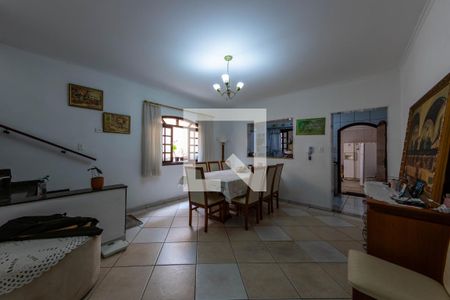 Casa à venda com 160m², 3 quartos e 2 vagasSala de Estar