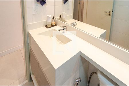 Apartamento à venda com 88m², 3 quartos e 2 vagas Apartamento à venda com 88m², 3 quartos e 2 vagasBanheiro Social