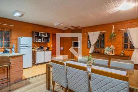 Casa à venda com 130m², 2 quartos e 2 vagas Casa à venda com 130m², 2 quartos e 2 vagasCozinha