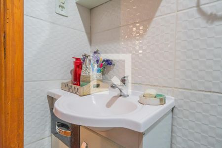 Casa à venda com 130m², 2 quartos e 2 vagas Casa à venda com 130m², 2 quartos e 2 vagasBanheiro Social