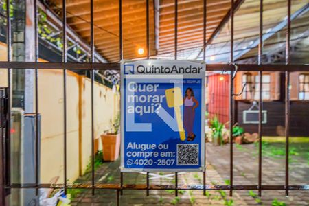 Casa à venda com 130m², 2 quartos e 2 vagas Casa à venda com 130m², 2 quartos e 2 vagasPlaca