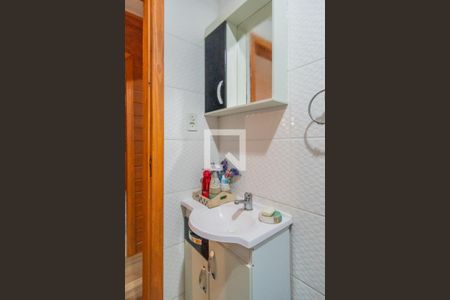 Casa à venda com 130m², 2 quartos e 2 vagas Casa à venda com 130m², 2 quartos e 2 vagasBanheiro Social