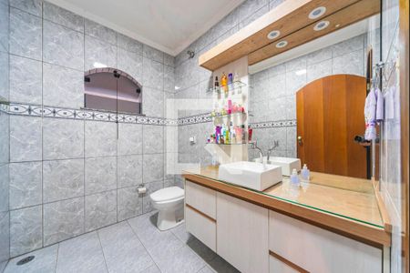 Casa à venda com 210m², 3 quartos e 2 vagasLavabo