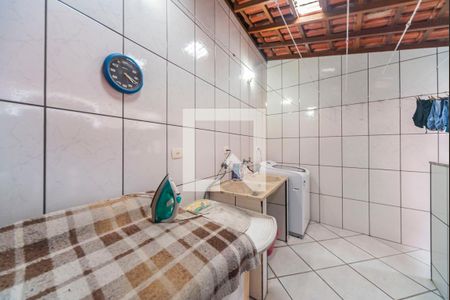 Casa à venda com 210m², 3 quartos e 2 vagasVaranda de Serviço
