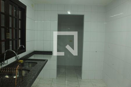 Casa à venda com 170m², 3 quartos e 2 vagasCozinha