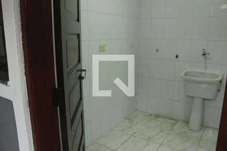 Casa à venda com 170m², 3 quartos e 2 vagasÁrea de Serviço