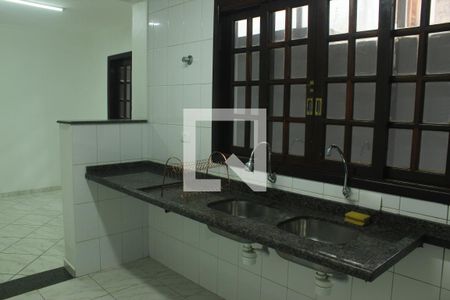 Casa à venda com 170m², 3 quartos e 2 vagasCozinha