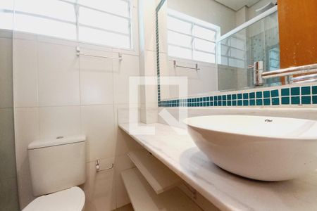 Banheiro de apartamento para alugar com 1 quarto, 40m² em Jardim Chapadão, Campinas