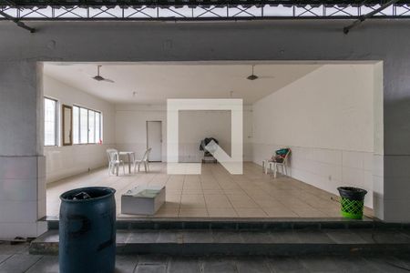 Apartamento para alugar com 50m², 2 quartos e 1 vaga Apartamento para alugar com 50m², 2 quartos e 1 vagaÁrea comum - Salão de festas