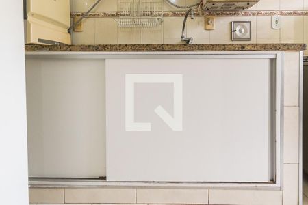 Apartamento para alugar com 50m², 2 quartos e 1 vaga Apartamento para alugar com 50m², 2 quartos e 1 vagaCozinha - Armários