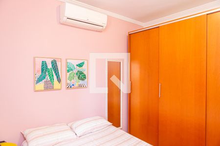 Casa à venda com 183m², 3 quartos e 4 vagas Casa à venda com 183m², 3 quartos e 4 vagasQuarto 3