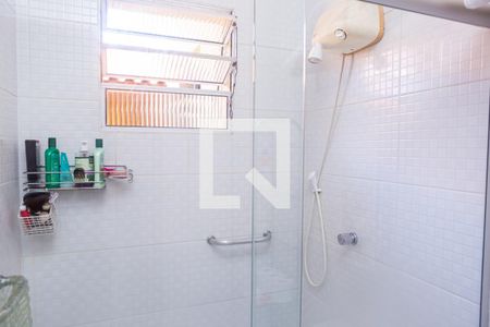 Casa à venda com 183m², 3 quartos e 4 vagas Casa à venda com 183m², 3 quartos e 4 vagasBanheiro 1