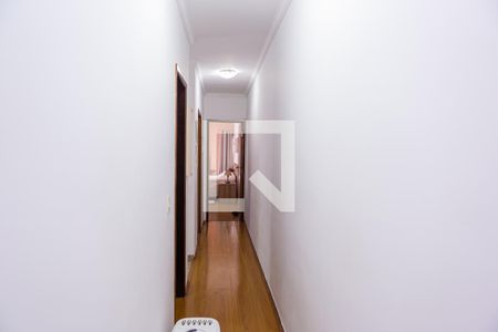 Casa à venda com 183m², 3 quartos e 4 vagas Casa à venda com 183m², 3 quartos e 4 vagasCorredor dos Quartos