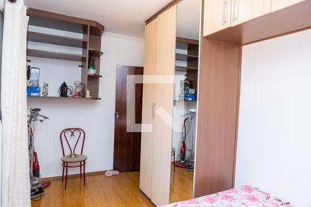 Casa à venda com 183m², 3 quartos e 4 vagas Casa à venda com 183m², 3 quartos e 4 vagasQuarto 2