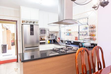 Casa à venda com 183m², 3 quartos e 4 vagas Casa à venda com 183m², 3 quartos e 4 vagasCozinha