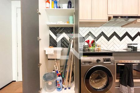 Área de Serviço de apartamento à venda com 1 quarto, 70m² em Vila Pompéia, São Paulo