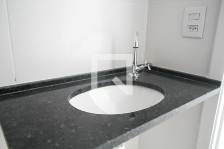 Apartamento à venda com 35m², 2 quartos e sem vaga Apartamento à venda com 35m², 2 quartos e sem vagaBanheiro