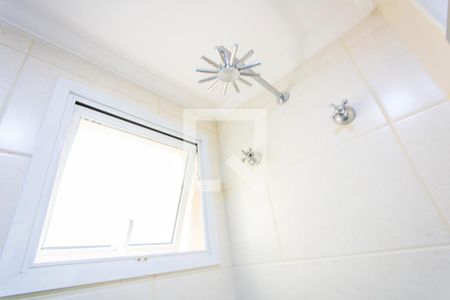 Apartamento à venda com 97m², 3 quartos e 2 vagas Apartamento à venda com 97m², 3 quartos e 2 vagasBanheiro social