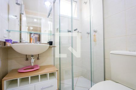 Apartamento à venda com 97m², 3 quartos e 2 vagas Apartamento à venda com 97m², 3 quartos e 2 vagasBanheiro social