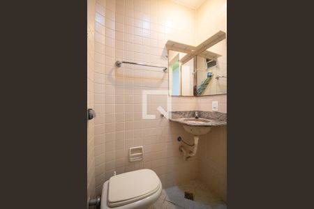 Banheiro social de apartamento à venda com 1 quarto, 25m² em Copacabana, Rio de Janeiro