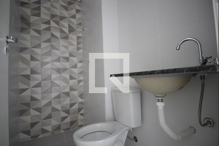 Apartamento à venda com 33m², 2 quartos e sem vagaBanheiro