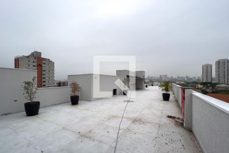 Apartamento à venda com 33m², 2 quartos e sem vaga Apartamento à venda com 33m², 2 quartos e sem vagaTerraço