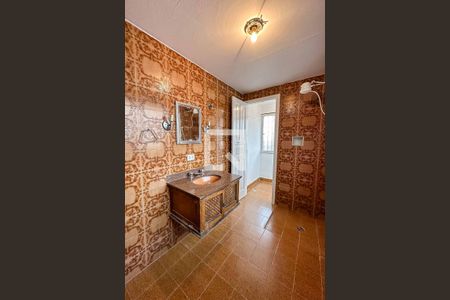 Casa à venda com 480m², 5 quartos e 5 vagasBanheiro 1