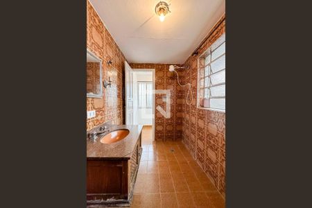 Casa à venda com 480m², 5 quartos e 5 vagasBanheiro 1