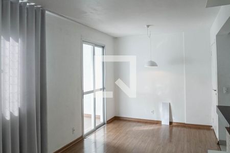 Sala de apartamento para alugar com 2 quartos, 63m² em Heliópolis, Belo Horizonte