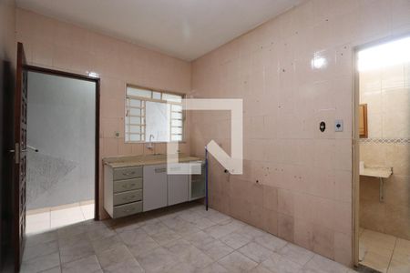 Casa para alugar com 250m², 4 quartos e 1 vaga Casa para alugar com 250m², 4 quartos e 1 vagaEdicula